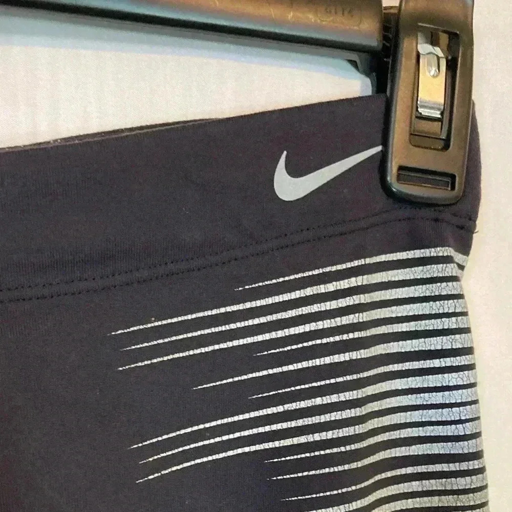 Nike‎ leggings - Picture 2 of 6